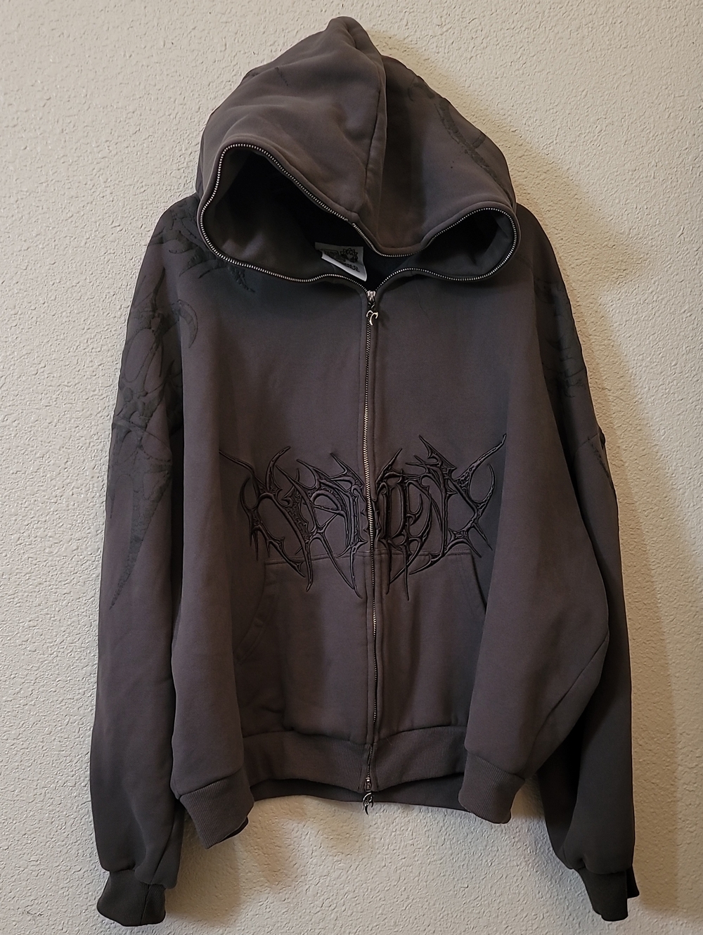 Men's Charcoal Hooded Zip-Up Jacket with Tonal Graphic